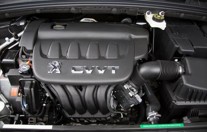 dong-co-Peugeot-408-2020