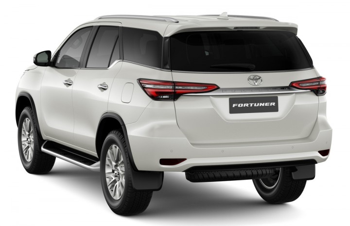 auto5-toyota-fortuner