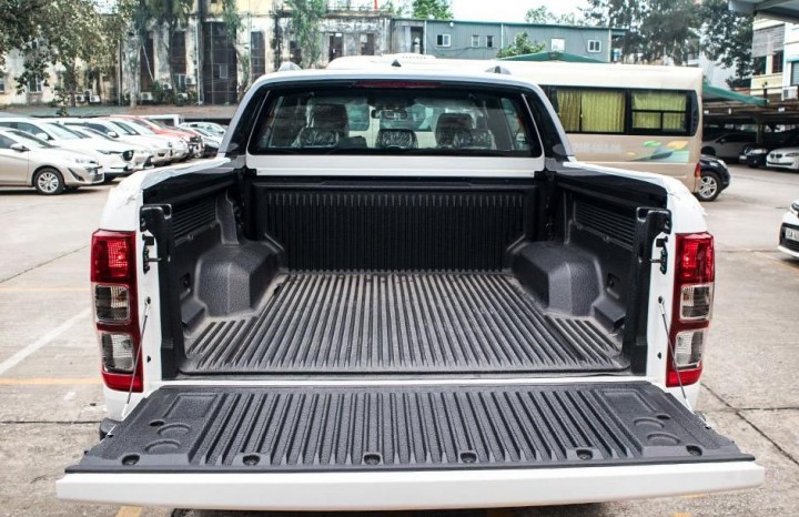 danh-gia-xe-ford-ranger-wildtrak-2020-oto-com-vn-2-fd95