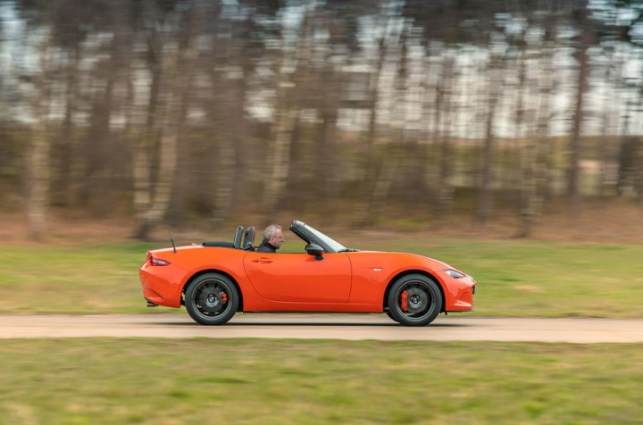 mazda-mx-5-21