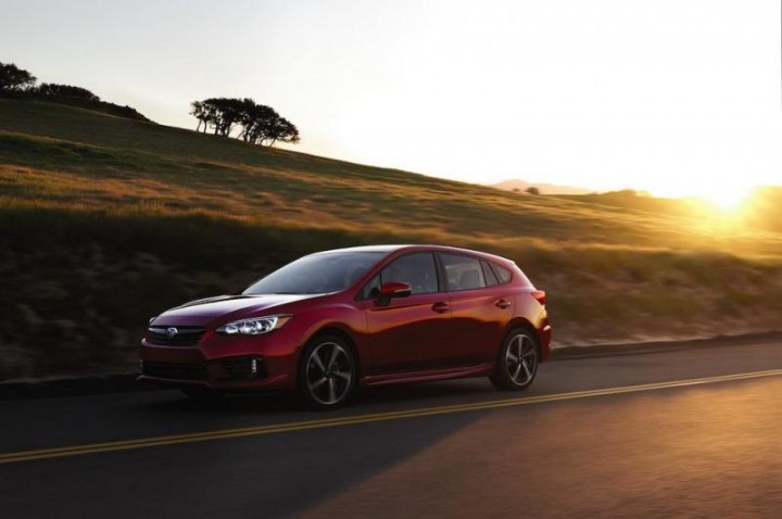 van-hanh-Subaru-Impreza