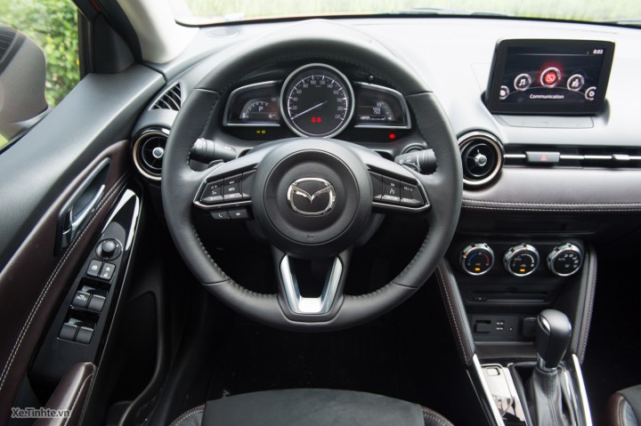 4508710_Mazda2_2019