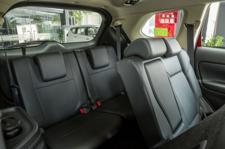 gia-lan-banh-Mitsubishi-4