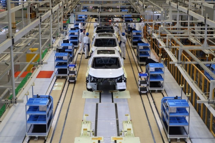 Toyota dat muc tieu san xuat xe trong nam 2021