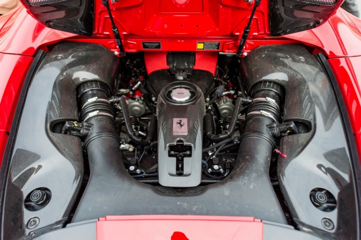f811