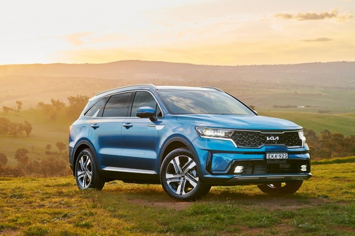 xehay-sorento-phev-121021-2