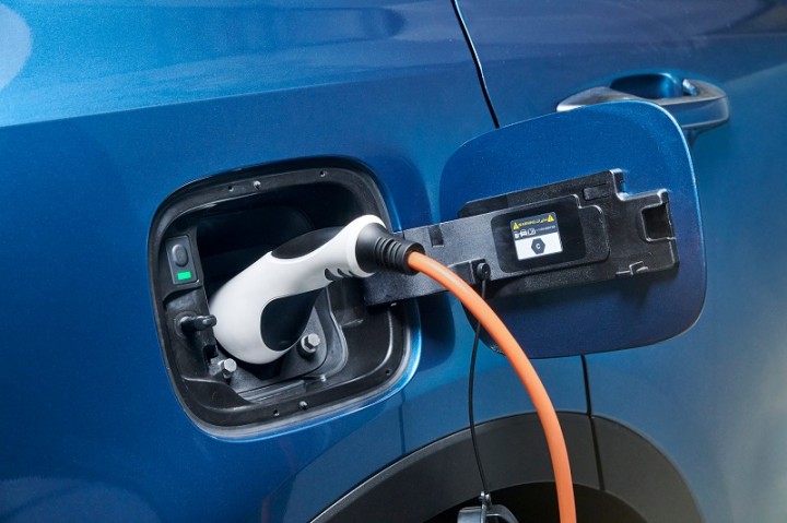 xehay-sorento-phev-121021-5