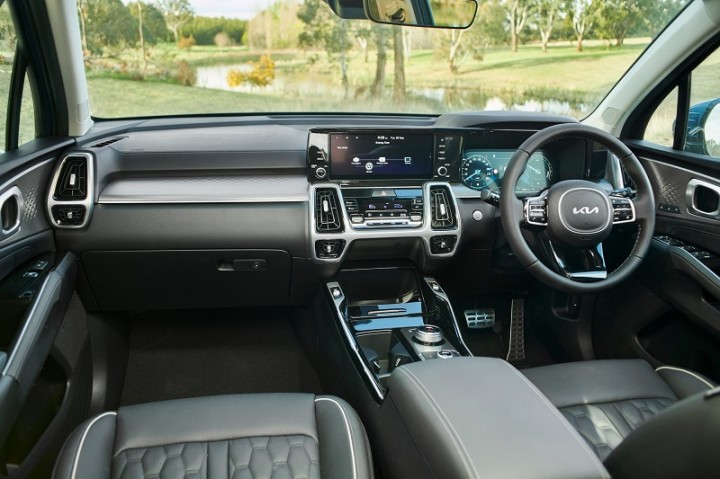 xehay-sorento-phev-121021-6