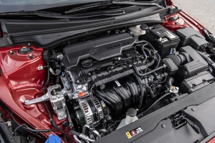 danh-gia-xe-hyundai-elantra-2021-oto-com-vn-7a-6e75