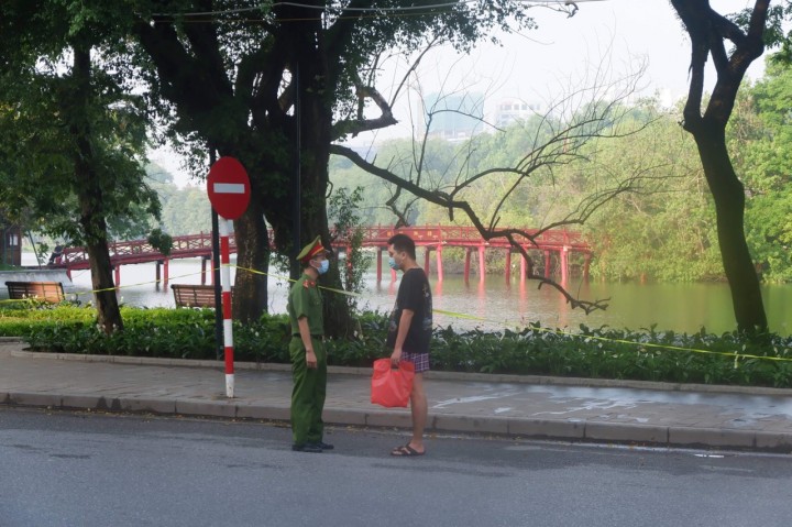 Hồ Gươm - Hoàn Kiếm