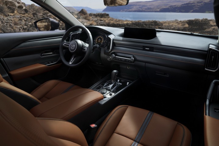 2023-Mazda-CX-50-SUV-19