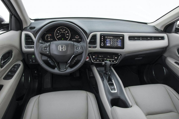 honda-hrv-khoang-lai-1