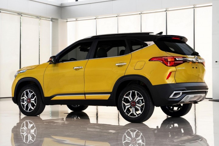 kia-seltos-2020-ra-mat-gia-tu-589-trieu-dong-anh3-2a01