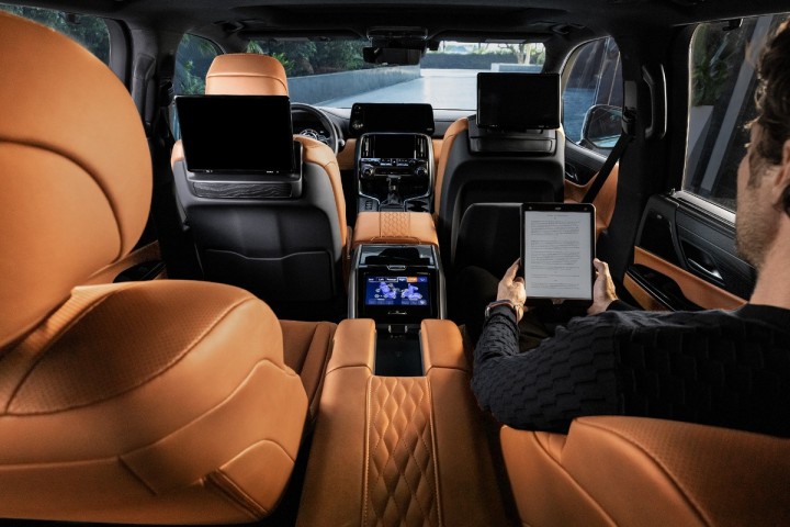 2022_Lexus_LX_20