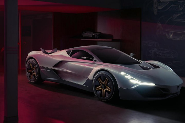 907713