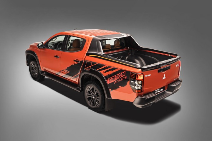 Mitsubishi_Triton_Athlete_Ngoai_that_12