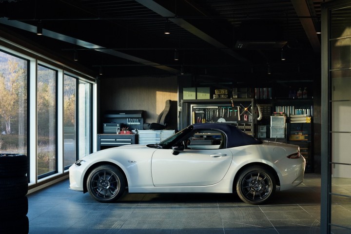 2022-Mazda-MX-5-Miata-3