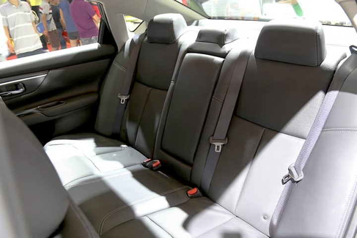 khoang-hanh-khach-Nissan-Teana-2020