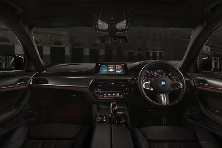 BMW-530i-M-Sport-Dark-Shadow-Edition-5