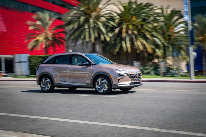 2021-Hyundai-NEXO