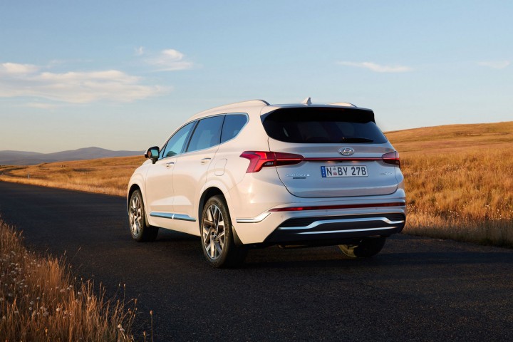 2021-Hyundai-Santa-Fe-022021-Hyundai-Santa-Fe-02