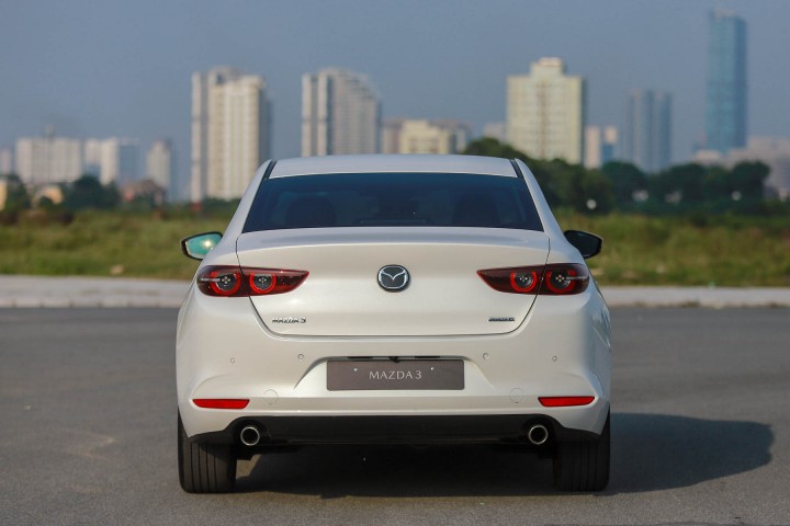 duoi.xe.mazda
