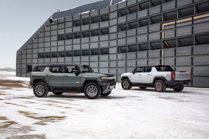 2024-GMC-Hummer-EV-SUV-9