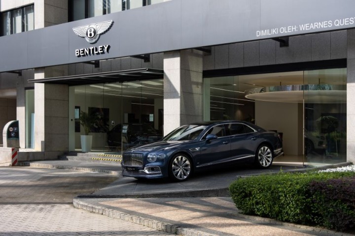 2021-Bentley-Flying-Spur-V8-in-Malaysia-23-850x567
