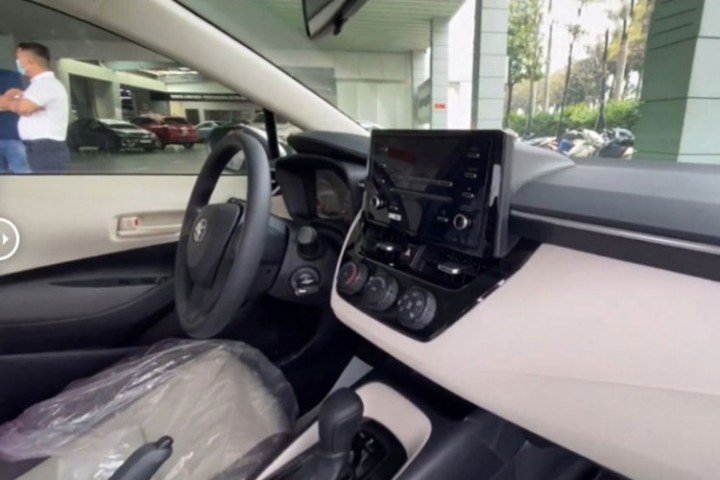 can-canh-toyota-corolla-altis-2022-vua-cap-ben-viet-nam-Hinh-6