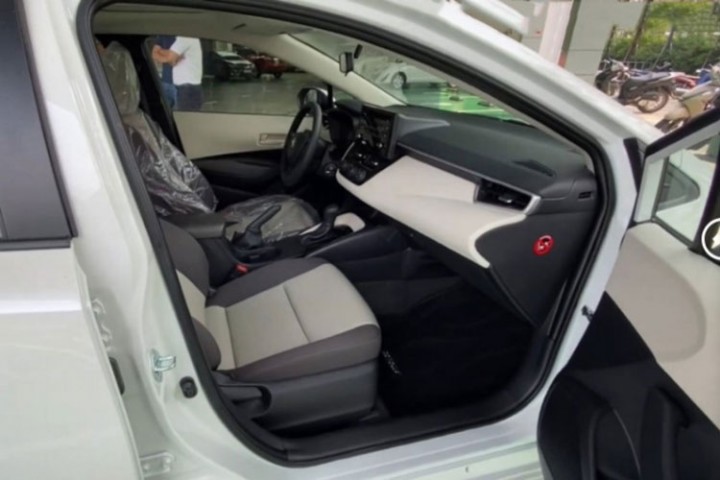 can-canh-toyota-corolla-altis-2022-vua-cap-ben-viet-nam-Hinh-7
