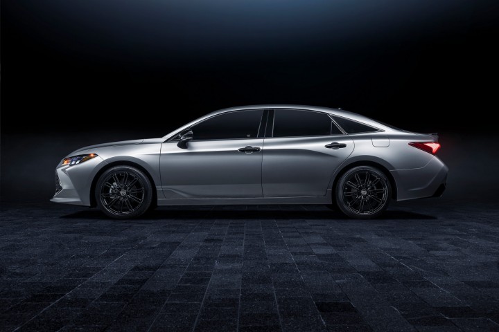2021-Toyota-Avalon-5