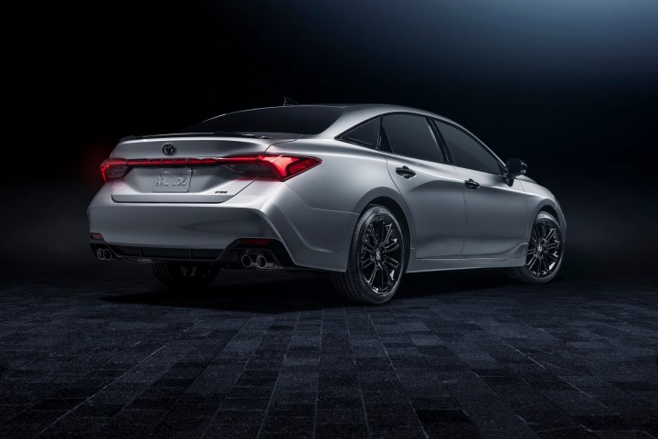 2021-Toyota-Avalon-6