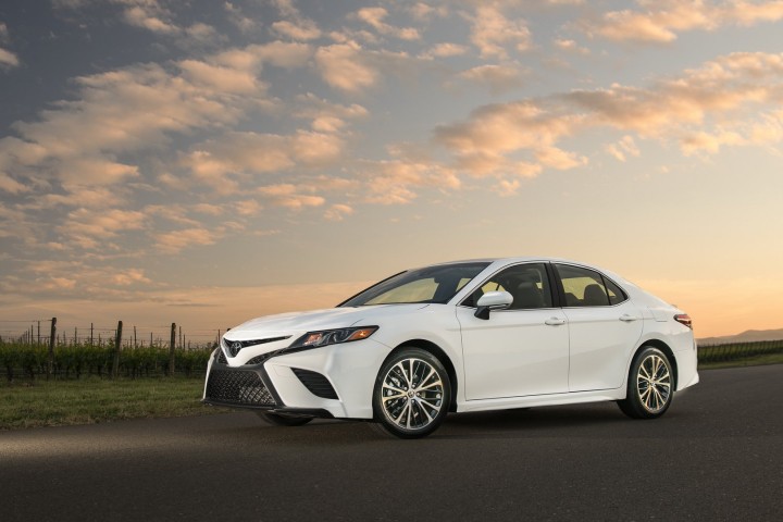 toyota-camry-2.5Q-4