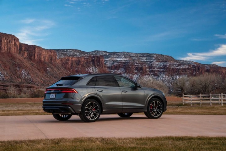 danh gia audi q8