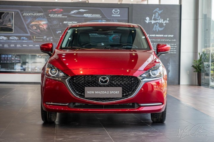gia xe mazda 2