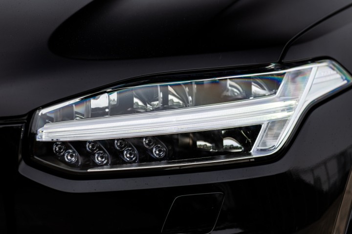 Volvo-XC90-2-1577940005