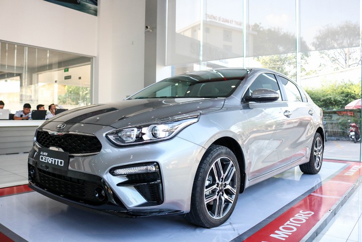 Kia Cerato tung ưu đãi lên đến 65 triệu đồng