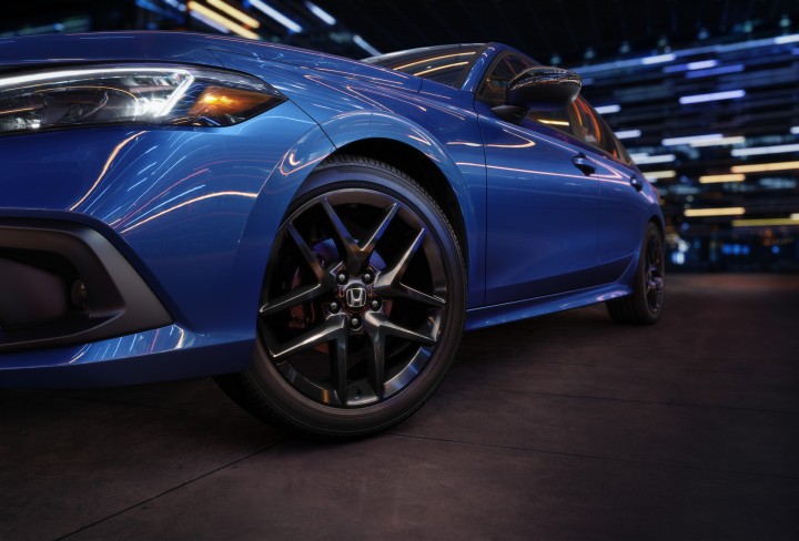 Bánh xe 18 inch trang bị trên Civic Sport