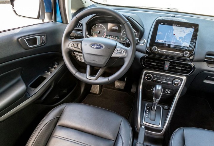 vo-lang-ford-ecosport-thiet-ke-3-chau-day-ma-bac-mang-den-cam-giac-ua-nhin-manh-me