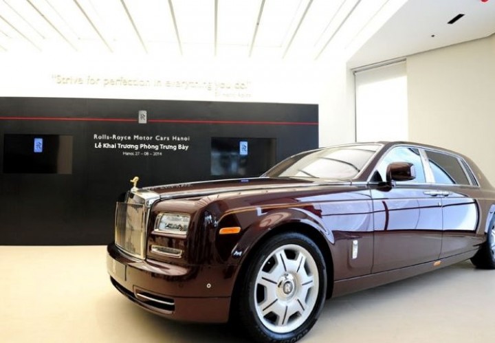 wlc-rolls-royce-motor-cars-hanoi-750x520