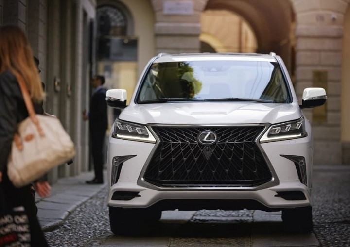 lexus-lx570