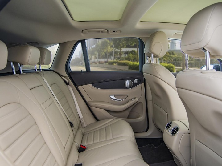 mercedes-benz-glc-300-4matic-13