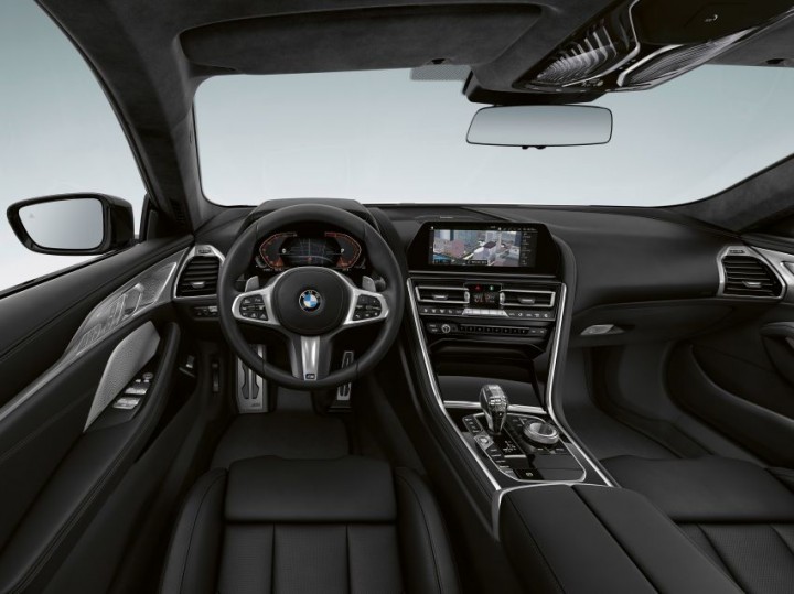 BMW-8-Series-Frozen-Black-Edition-models-Japan-debut-9-850x637