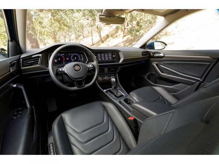 noi-that-Volkswagen-Jetta-2020