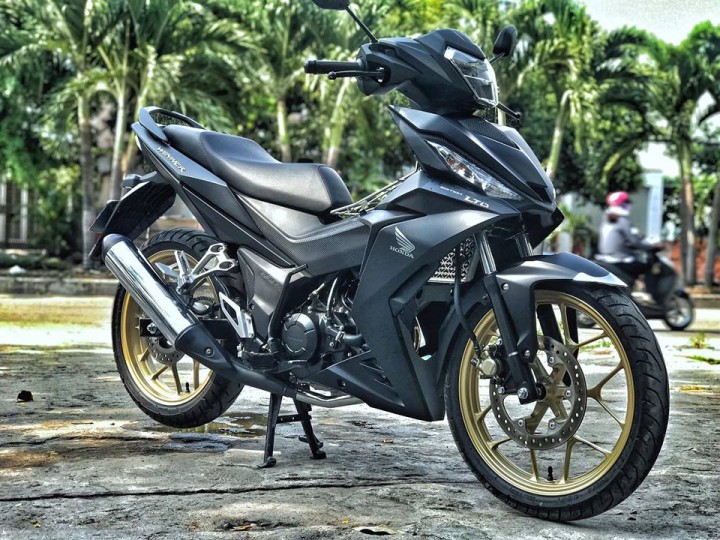 ngoai-that-Honda-Winner