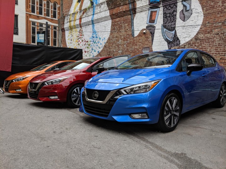 mau-xe-Nissan-Sunny-2020