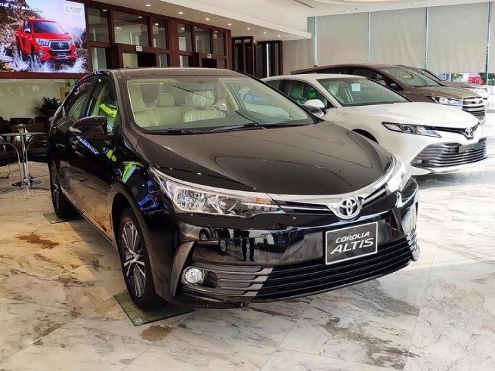 2021041608030012xe-toyota-altis-1-8-g-2020-11