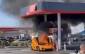 McLaren 570S bốc cháy dữ dội sau khi phát nổ tại trạm xăng