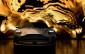 Aston Martin DB12 xuất hiện với ngoại thất mạ vàng 18K trong phiên bản đặc biệt