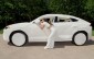'Siêu vòng 3' Kim Kardashian khoe dáng bên Lamborghini Urus bọc lông độc nhất vô nhị